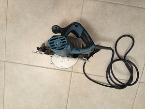 MAKITA HS 6601 дисковая пила (1 фото из 3)