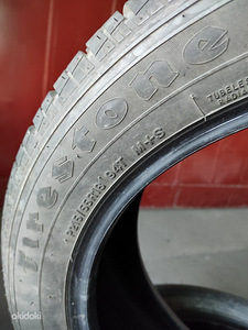 215/55r18 (2 foto / 3)