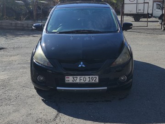Mitsubishi Grandis