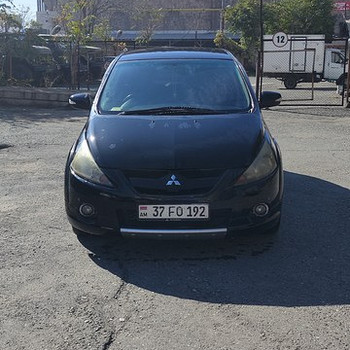 Mitsubishi grandis