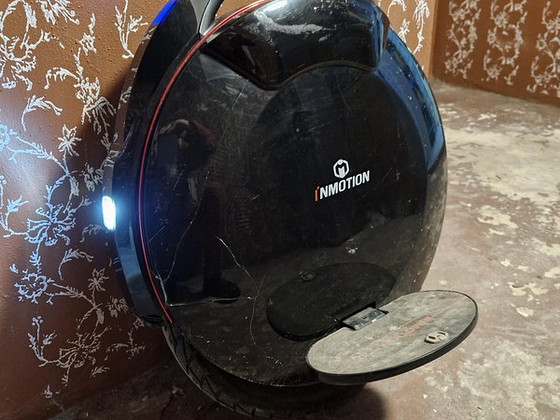 Моноколесо Inmotion V8