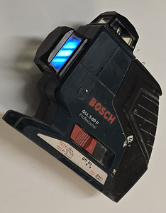 Лазер Bosch GLL 3-80P + сумка (6 фото из 6)