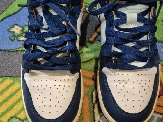 AIR JORDAN 1 MID УНИСЕКС - размер 38