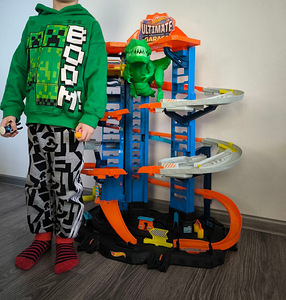 Hot Wheels Megagaraaž (1 foto / 4)