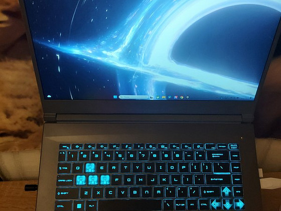 Ноутбук MSI Thin 15, i5 16GB 512GB RTX4050, черный