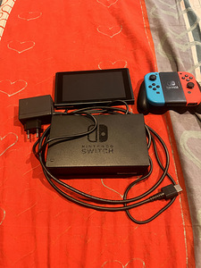 NINTENDO SWITCH (1 фото из 4)