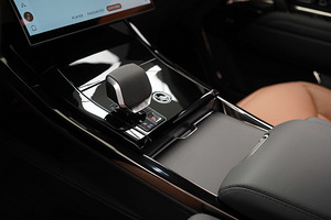 2024 RANGE ROVER SPORT HSE P400 DYNAMIC (4 фото из 5)