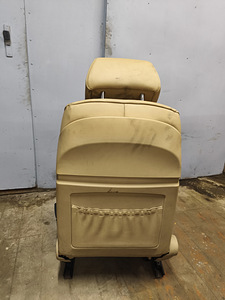 BMW E60/E61 beež comfort kõrvaliste (5 foto / 6)