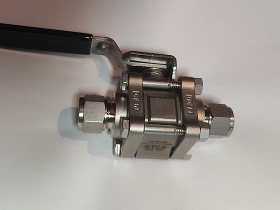 Swagelok шаровый кран 316 сталь, к 12 mm трубе - SS-63TS12MM