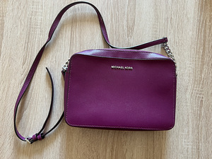 Michael Kors ülerinna-kott (1 foto / 1)