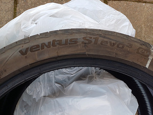 285/35/22 HANKOOK VENTUS S1 Evo3 (1 фото из 4)