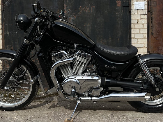 Suzuki vs600