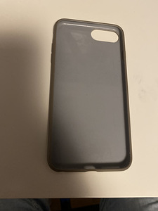 Продаются 2 чехла для телефона iPhone 8 Plus (2 фото из 4)