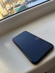 iPhone 11 pro 64gb must 76% (1 foto / 3)