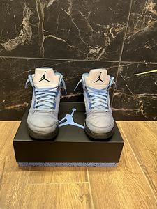 Air Jordan 5 UNC (1 фото из 6)