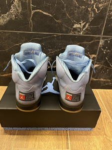 Air Jordan 5 UNC (3 фото из 6)