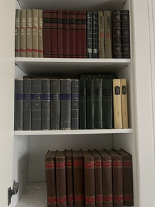 Книги (1 фото из 5)