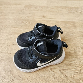 Кроссовки Nike р.21