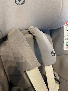 Автокресло Maxi-Cosi Pearl Pro 2 +база ISOFIX Maxi-Cosi Fix3 (3 фото из 8)