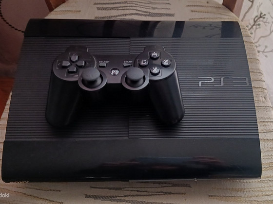 PS3 PlayStation 3 + джойстик и диски