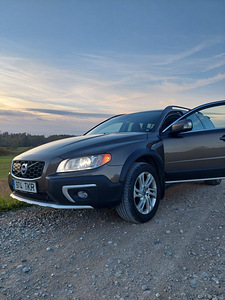 XC70 Summum T6 2014 (2 фото из 15)