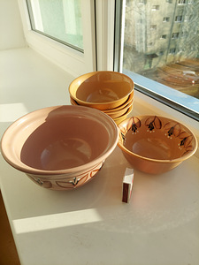 Керамические миски (3 фото из 3)