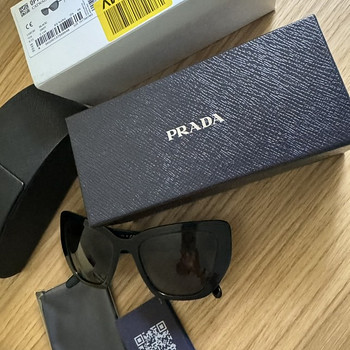 Prada päikeseprillid