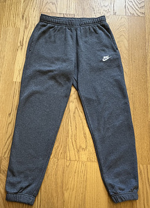 Nike pants (1 foto / 3)
