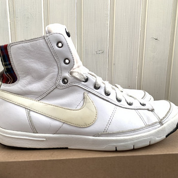 Ketsid Nike, nahast s.36