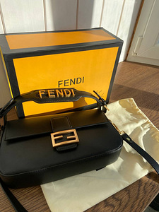 Качественная сумка! FENDI (1 фото из 2)