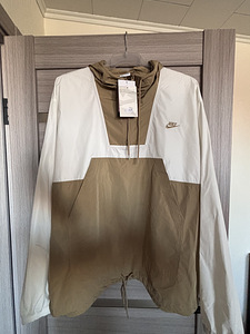 Nike tuulejope, uus, originaal (1 foto / 3)