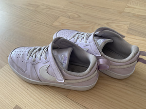 Nike 33 (2 фото из 2)