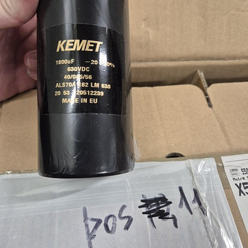 Kondensaator ALS70A182LM630 KEMET