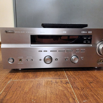 Yamaha RX-V550 Audio Video Receiver