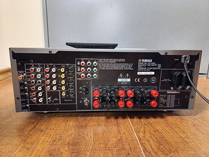 Yamaha RX-V550 Audio Video Receiver (2 фото из 3)