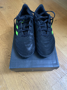 Футбольные бутсы Adidas, размер 38 (1 фото из 3)