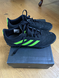 Футбольные бутсы Adidas, размер 38 (3 фото из 3)