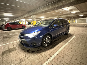 Toyota Avensis 1.8 108kW lpg + bensiin (1 foto / 5)