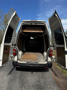 Volkswagen Transporter (3 foto / 4)