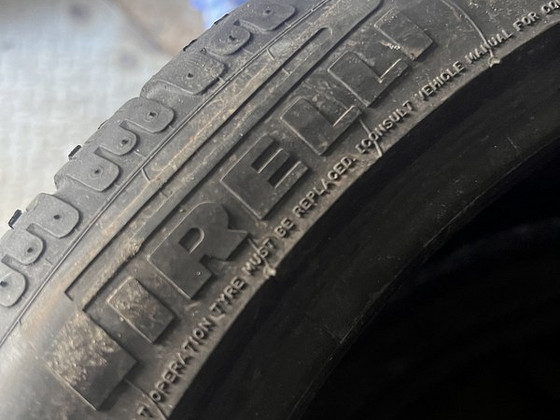 Летняя резина Pirelli SOTTOZERO 225/40R18