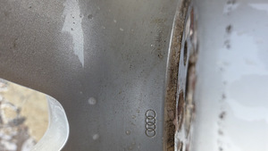 Оригинальные диски Audi 5x112 8JX17H2 ET 39 66,5 В очень хор (8 фото из 9)