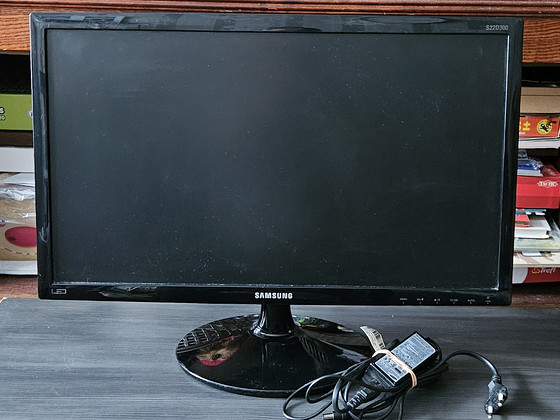 Samsung S22D300NY 22"