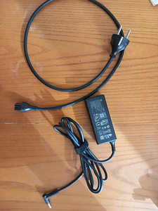 HP Originaal Laadja 45W (1 foto / 2)