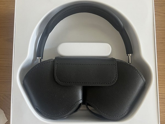 Apple AirPods Max