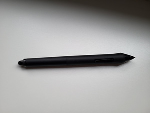 Wacom Intuos Pro S PTH-451 (графический планшет) (4 фото из 5)