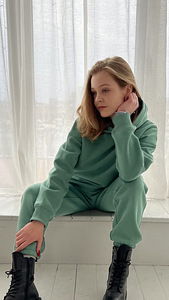 Костюмы из футера НОВЫЕ (4 фото из 9)