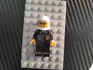 LEGO City politseinik radariga (2 foto / 3)