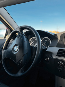 BMW E60 (15 foto / 15)