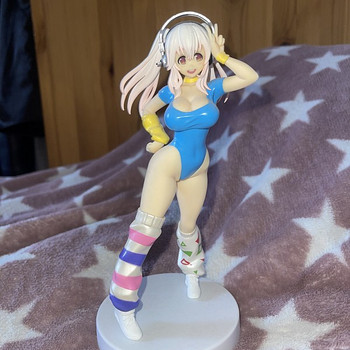 Super Sonico figuur