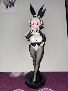 Фигурка Super Sonico (1 фото из 2)